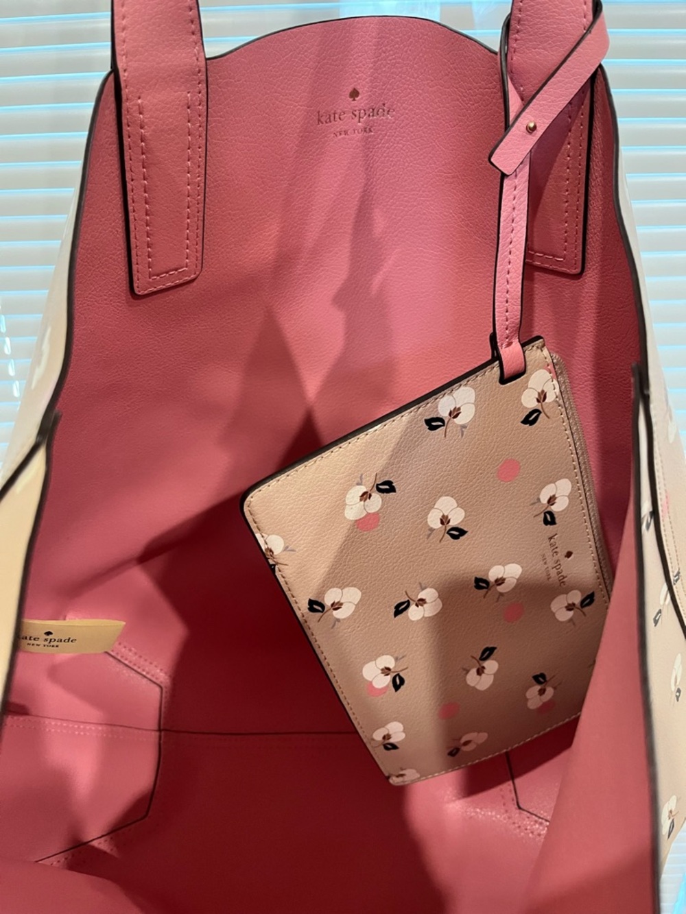 Kate Spade Reversible Pink Floral Print Tote with Cream Accents - Picture 8 of 9